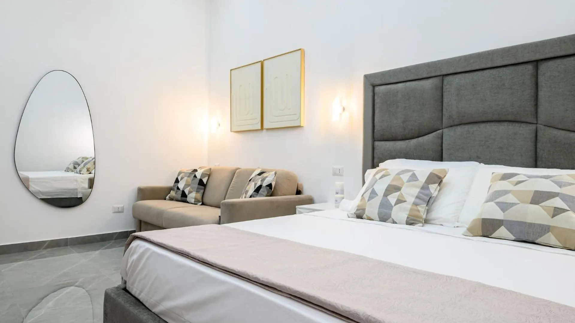 Giordano Suite Center Napoli