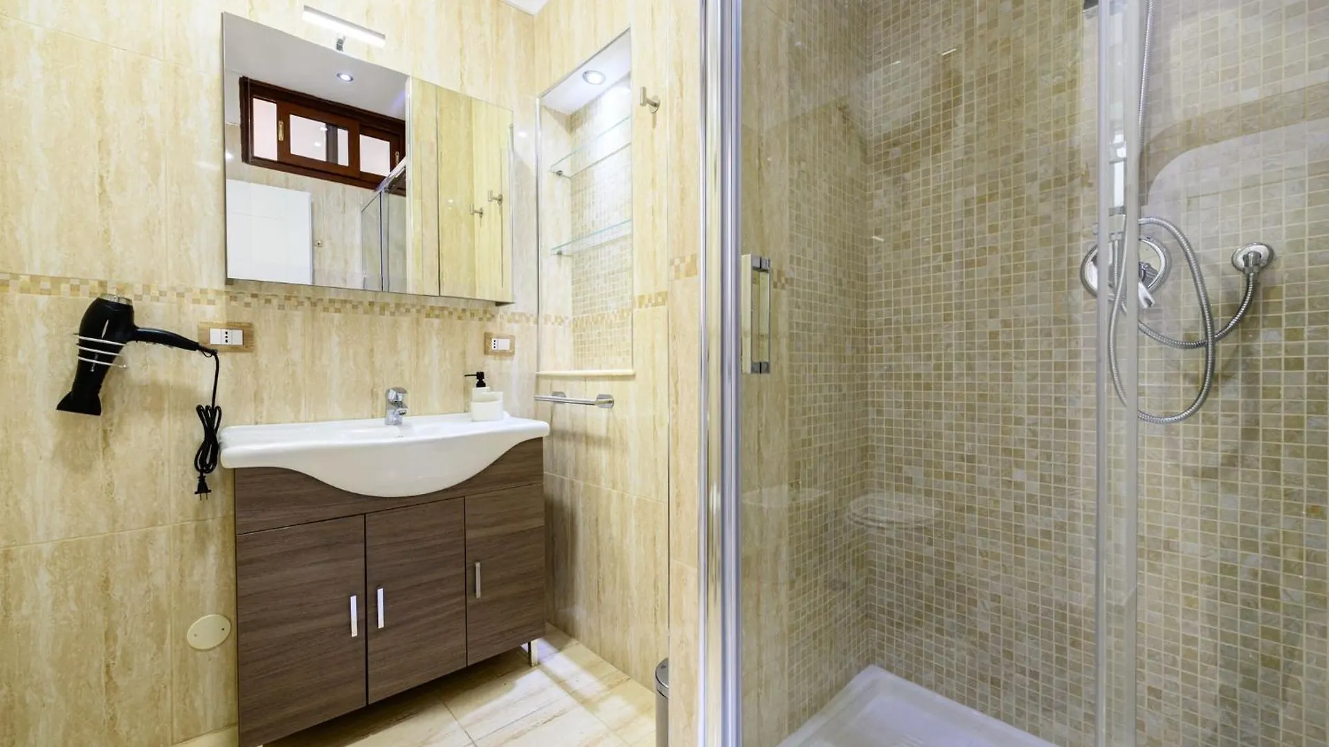 Giordano Suite Center Napoli Gæstehus