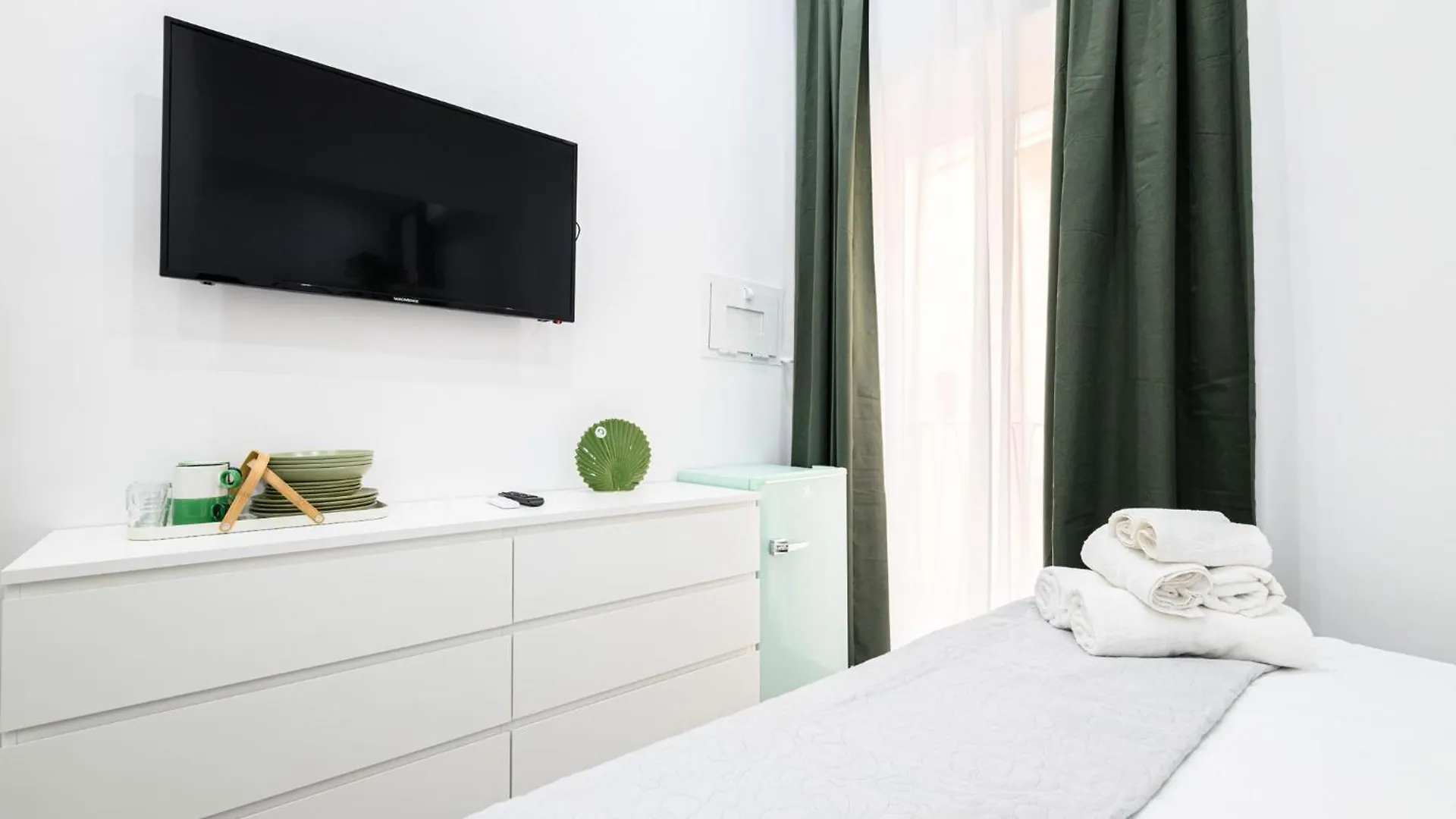 Giordano Suite Center Napoli Gæstehus