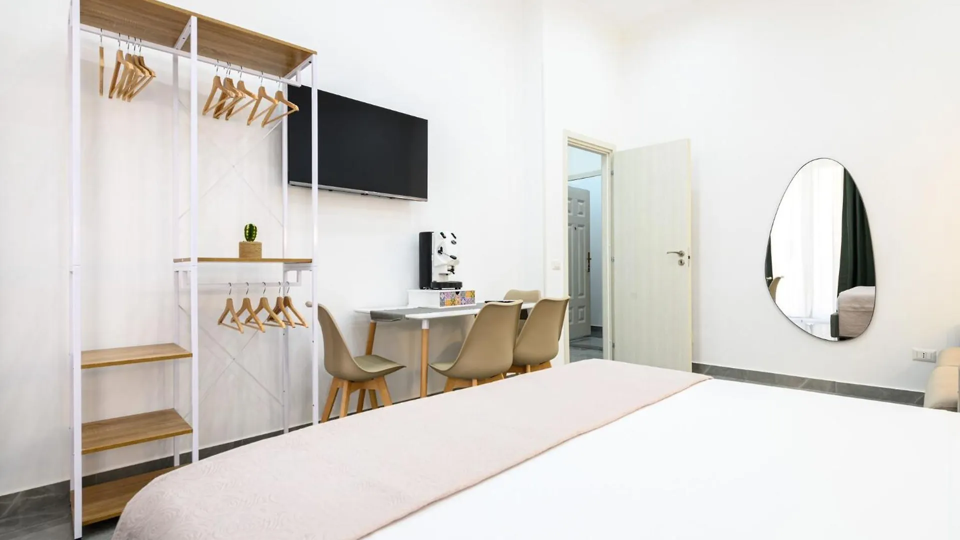 Giordano Suite Center Naples