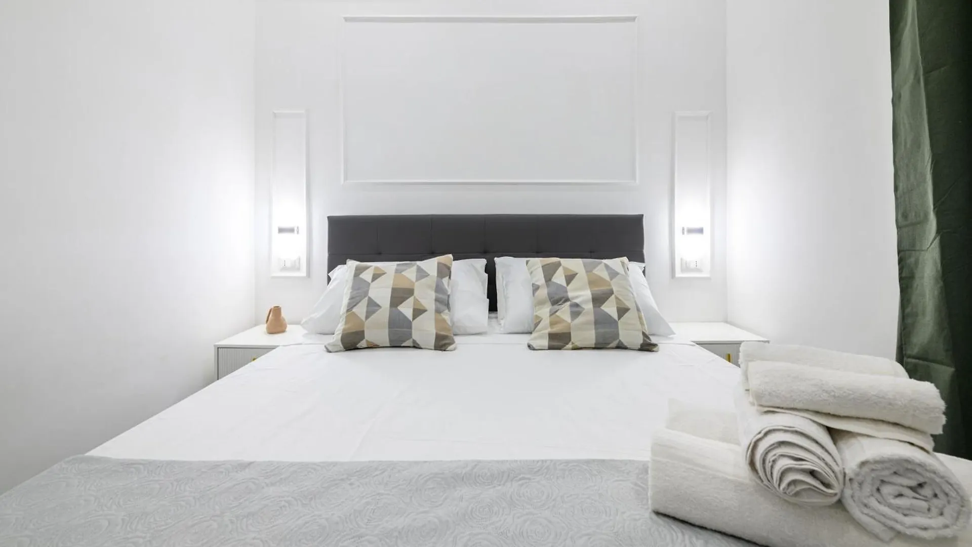 Giordano Suite Center Naples Italy